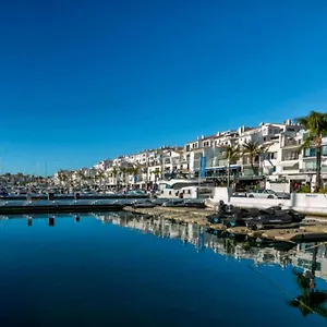 3 Bed Penthouse In The Heart Of Puerto Banus & Pool Apartment
